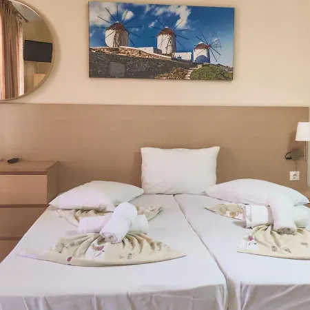 Jimmy's Aparthotel 4*