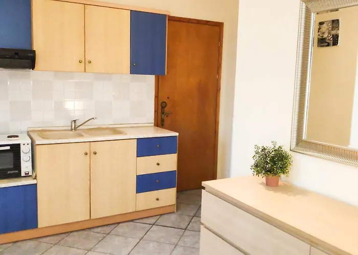 Jimmy's Apartahotel 4*